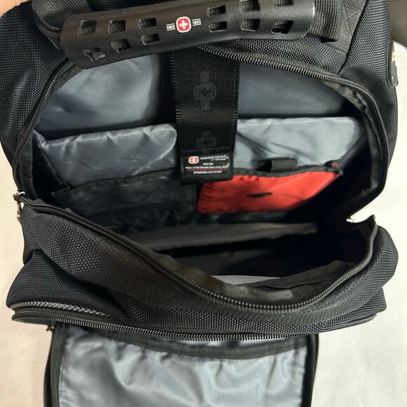 Swiss Gear 18" Laptop Backpack Four Pockets Black & Gray with Warranty Card - Picture 2 of 14